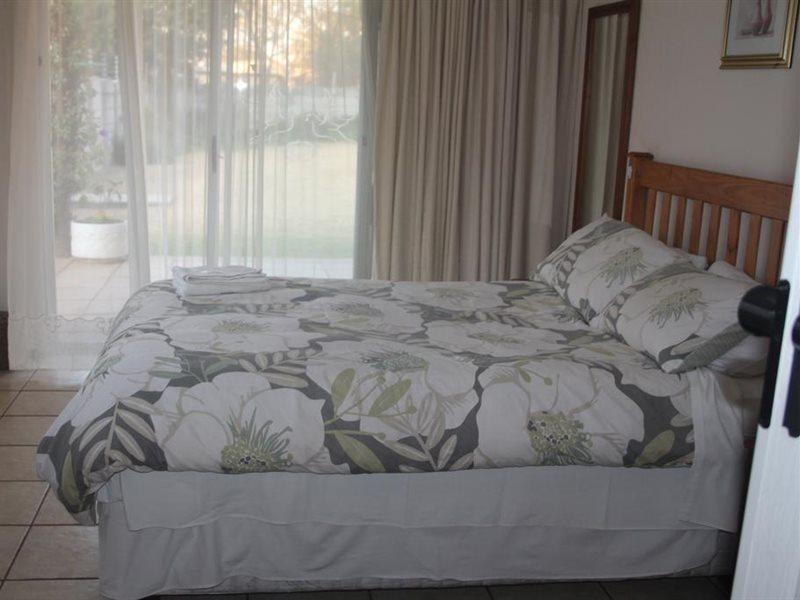 Dove'S Nest Guest House Kempton Park Exterior photo
