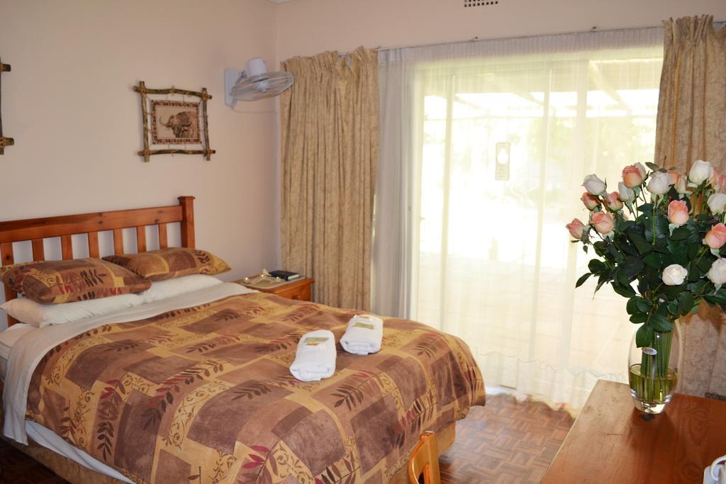 Dove'S Nest Guest House Kempton Park Exterior photo