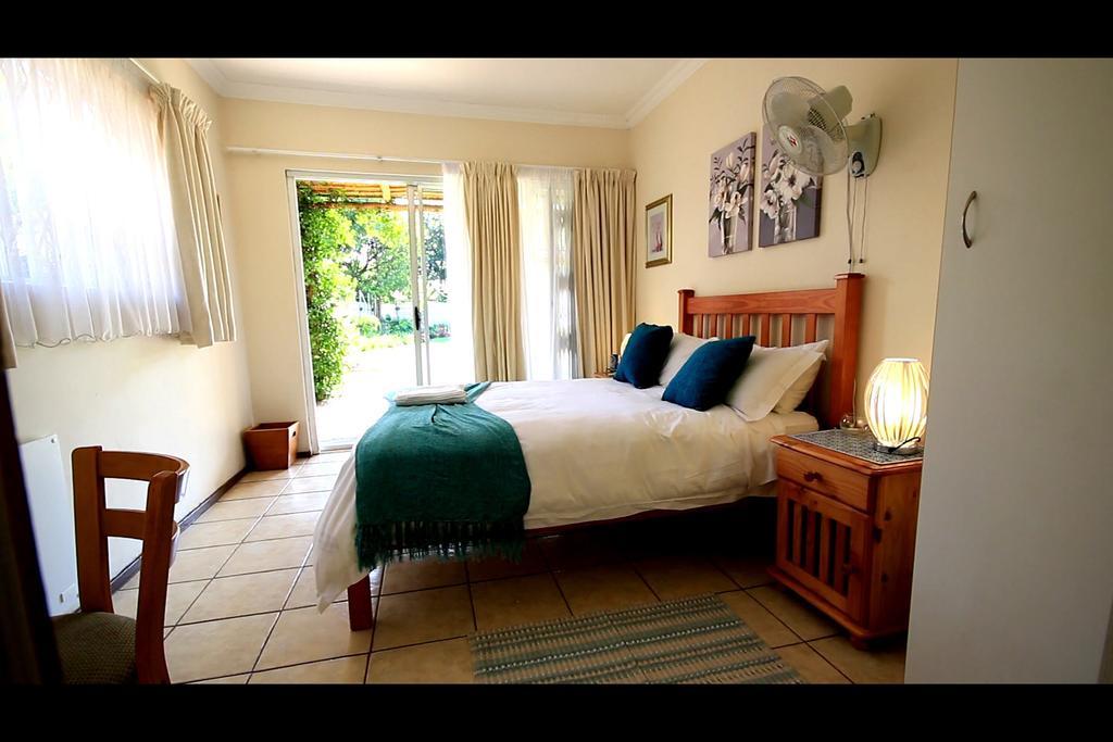 Dove'S Nest Guest House Kempton Park Exterior photo